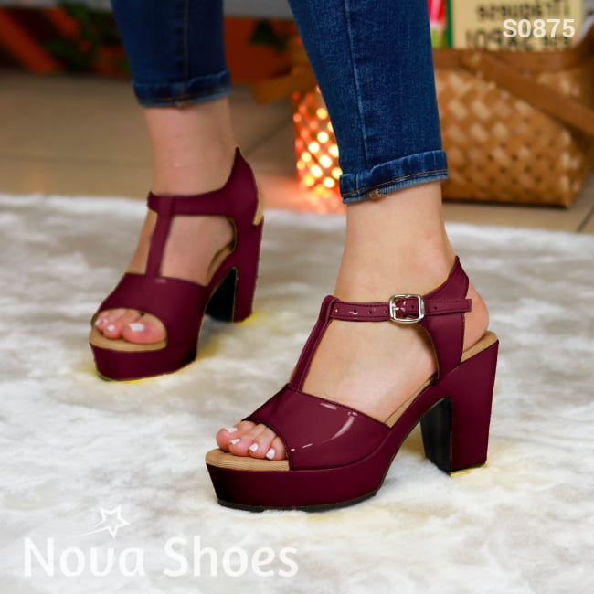 Zapatos De Tacon Mediano En Charol Rojo Vino / 35 Normal Medianos