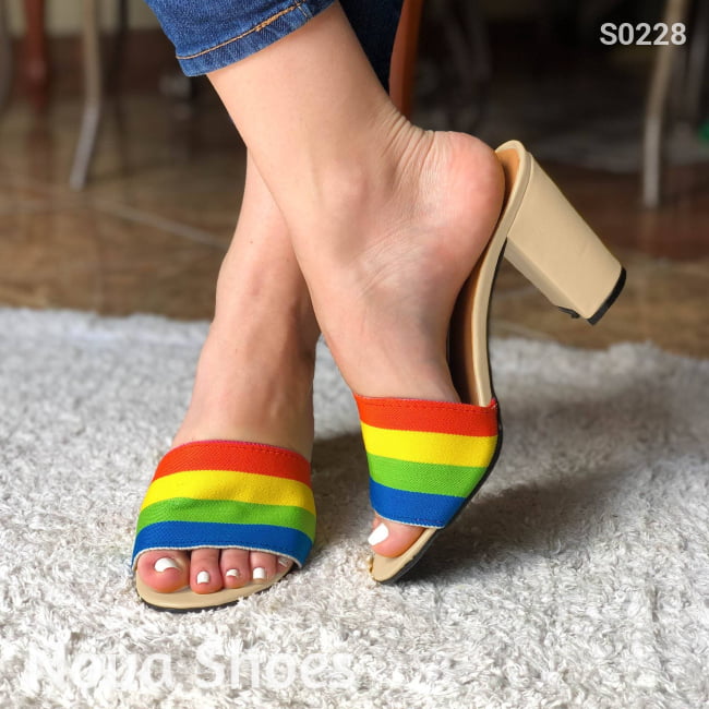 Zapatos De Tacón Multicoloridos Beige / 35 Normal Altos