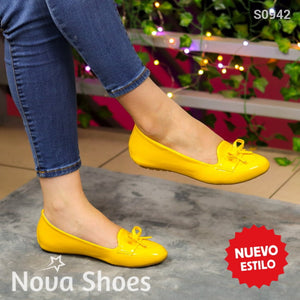 Zapatos Flats Dulce Encanto Con Adorno Y Hechos En Charol Brillante Amarillo / 35 Recio Bajitos