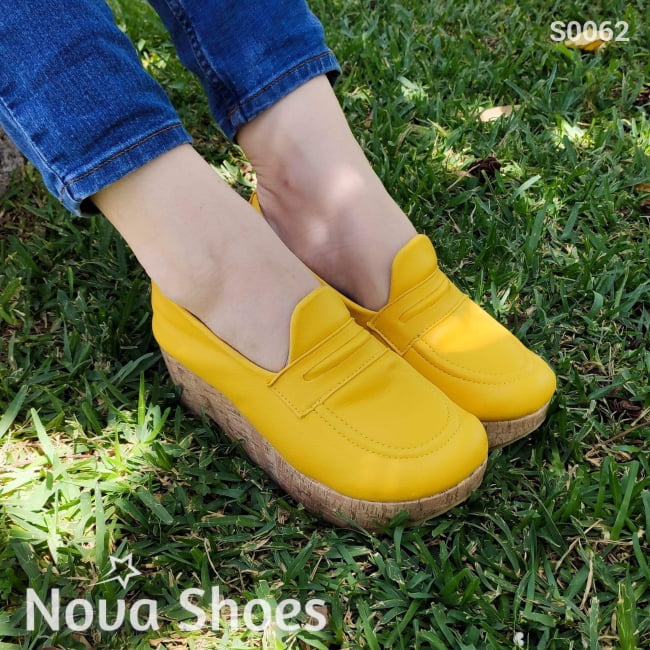 Zapatos Medianos Cerrados Suela Mediana Estilo Corcho Amarillo / 34 Normal